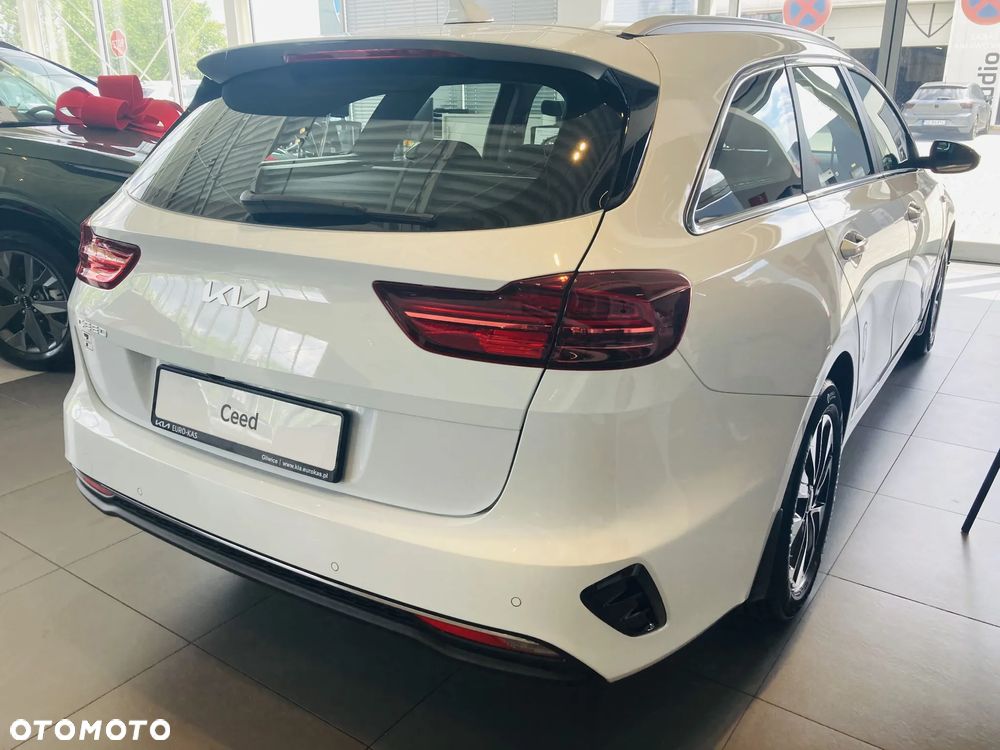 Kia Ceed 1.5 T-GDI M - 4