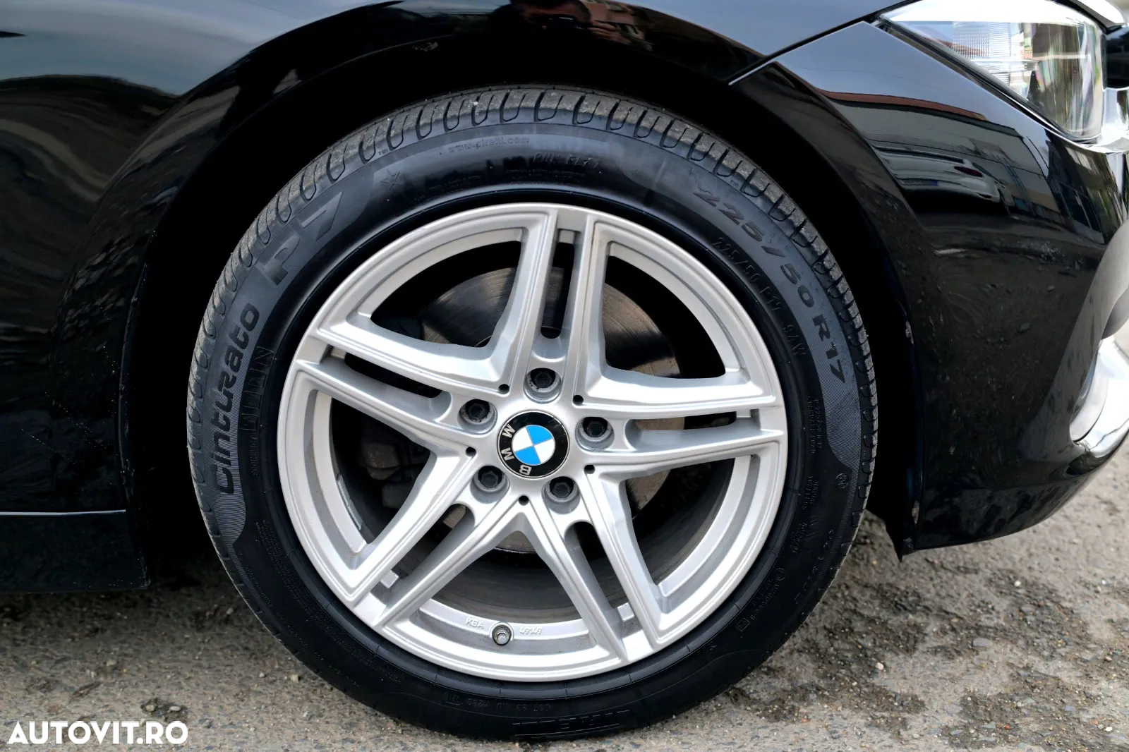 BMW Seria 3 320d Touring xDrive Aut. - 36