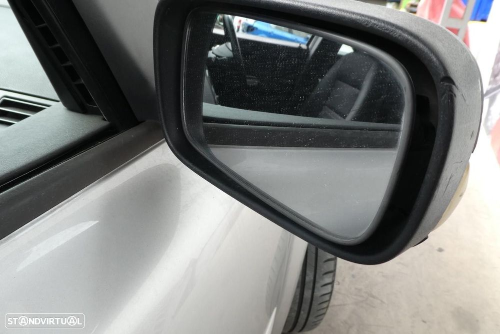 ESPELHO RETROVISOR DIREITO VOLVO V50 2005 - - 2