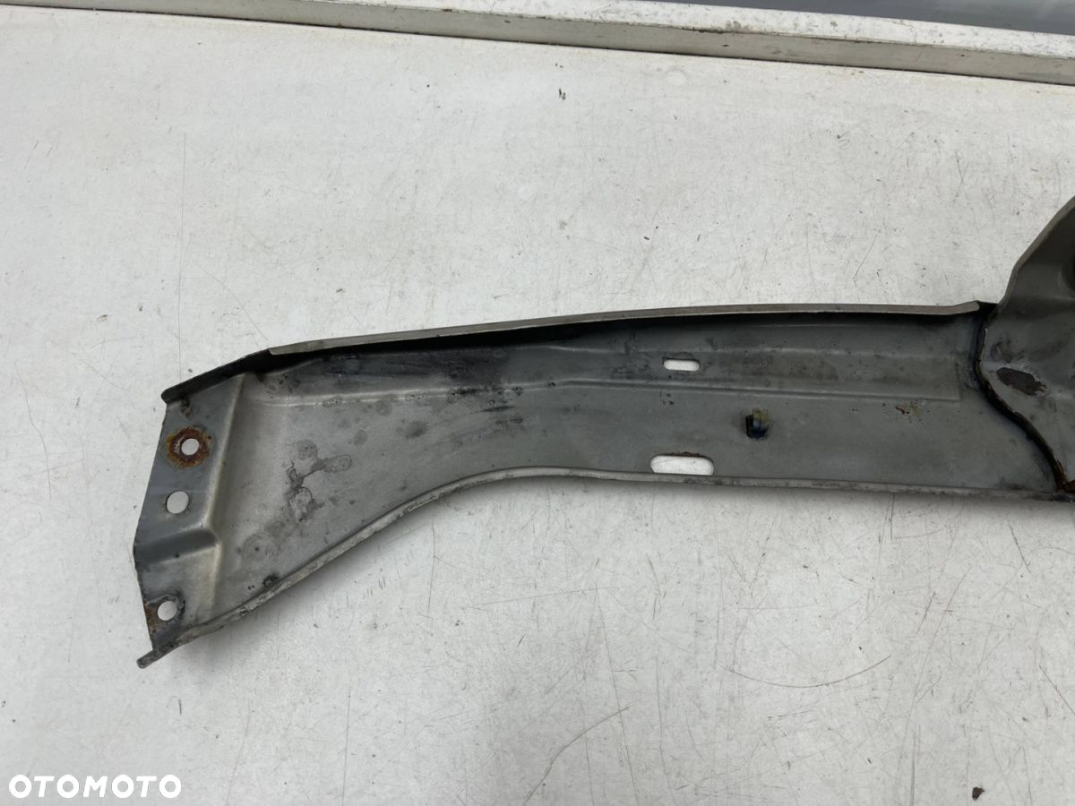 Pas przedni Mercedes w210 95-99r. przedlift górne wzmocnienie pasa wspornik oryginalne - 9