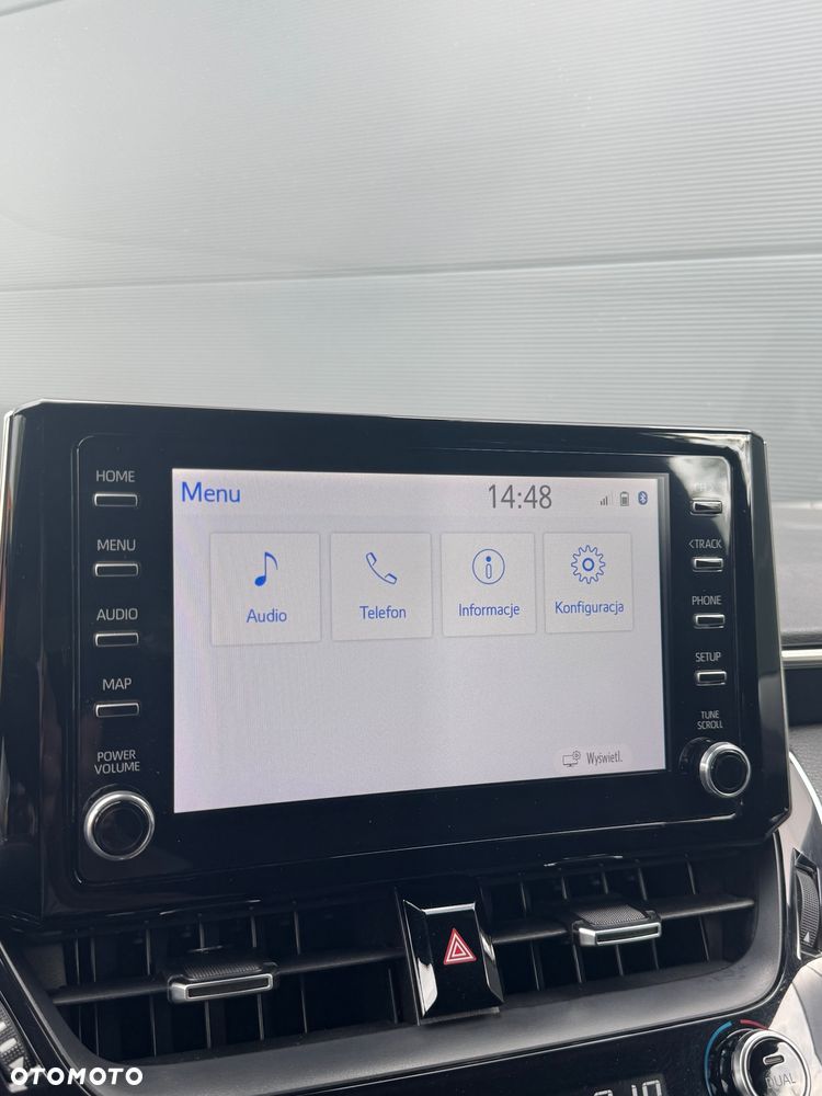 Toyota Corolla 2.0 Hybrid Executive - 31