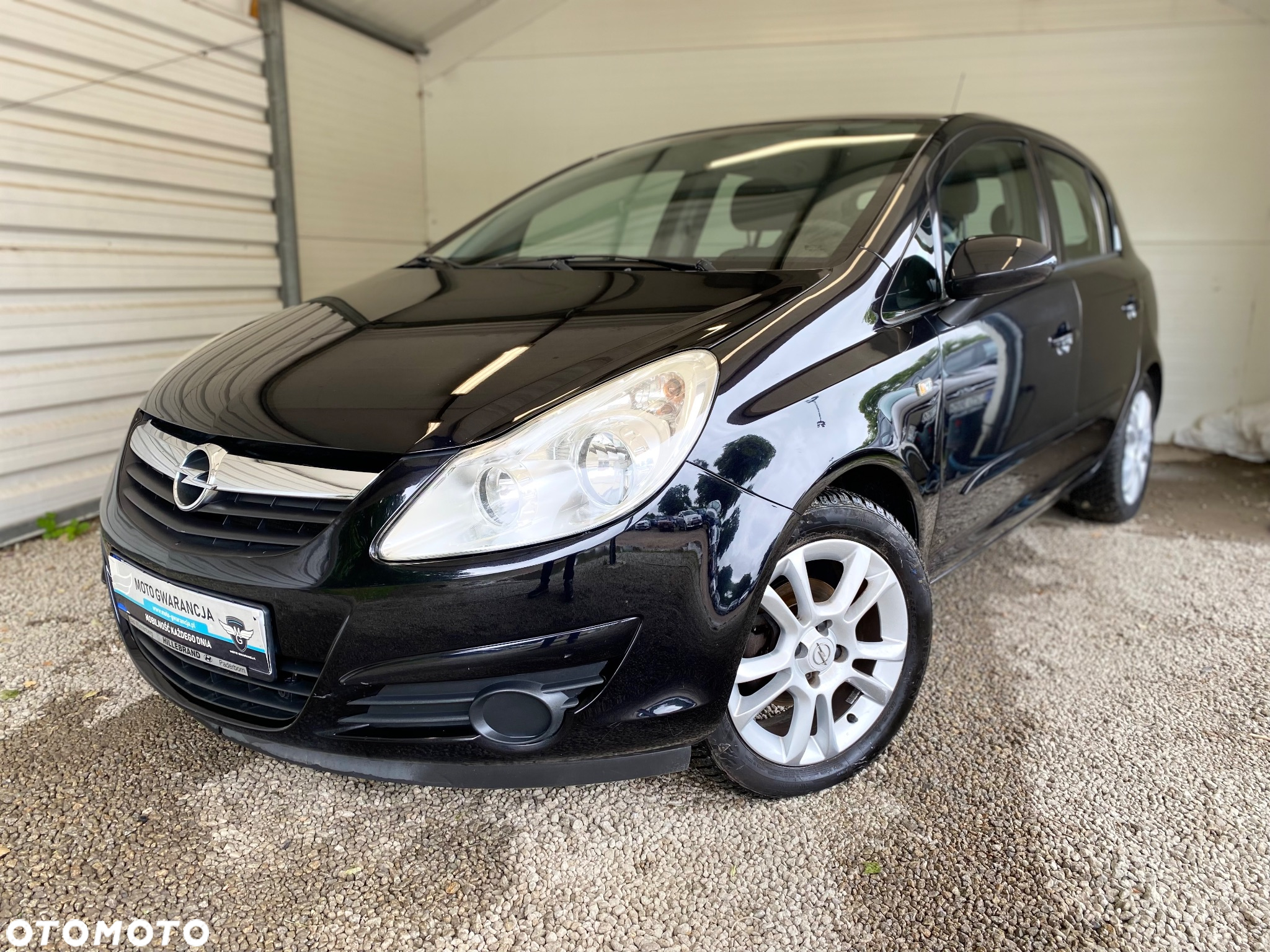 Opel Corsa 1.2 16V Essentia - 28