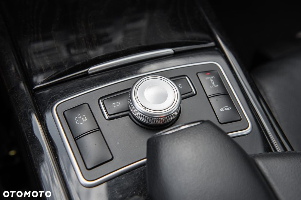 Mercedes-Benz Klasa E 350 CDI DPF BlueEFFICIENCY 7G-TRONIC Avantgarde - 25