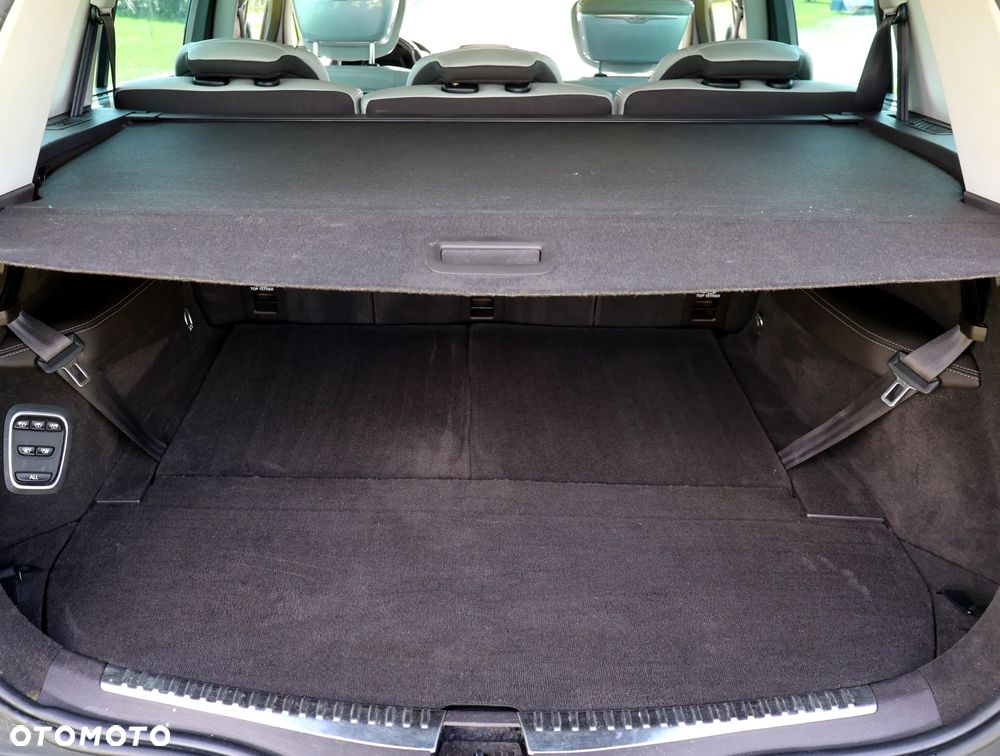 Renault Espace 1.6 dCi Energy Initiale Paris EDC 7os - 21