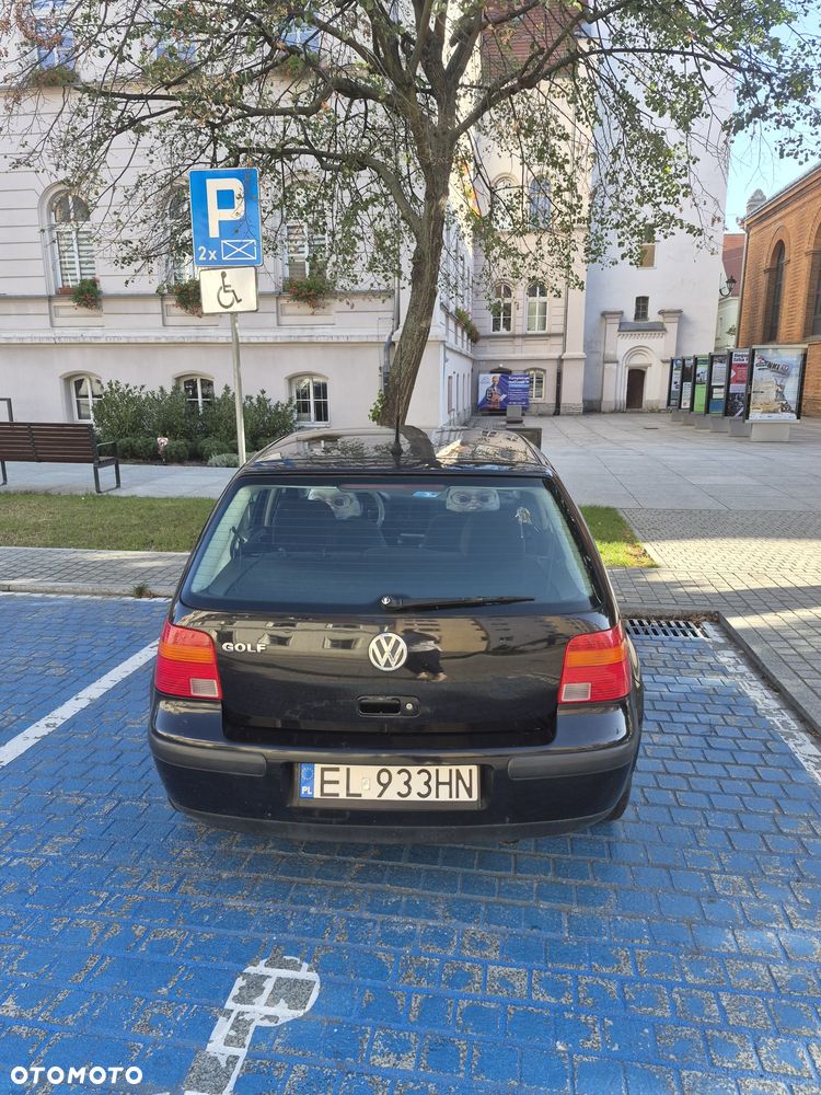Volkswagen Golf - 3