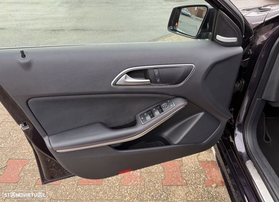 Mercedes-Benz A 180 CDI BE Edition AMG Line - 24