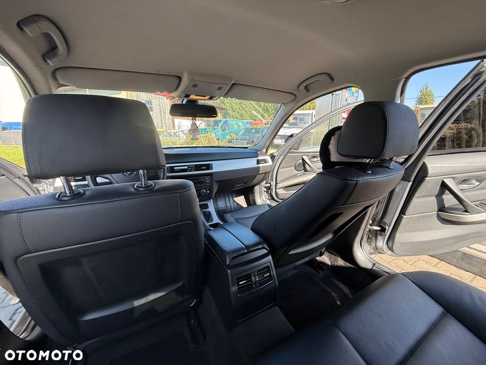BMW Seria 3 318d - 18