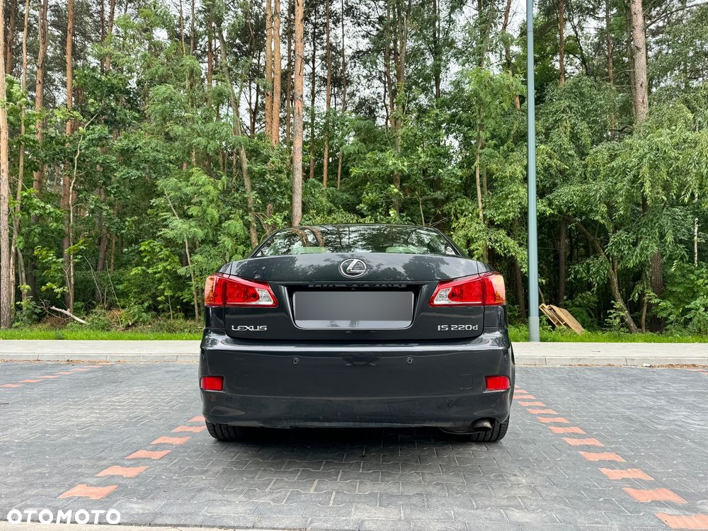 Lexus IS 220 D Prestige - 9