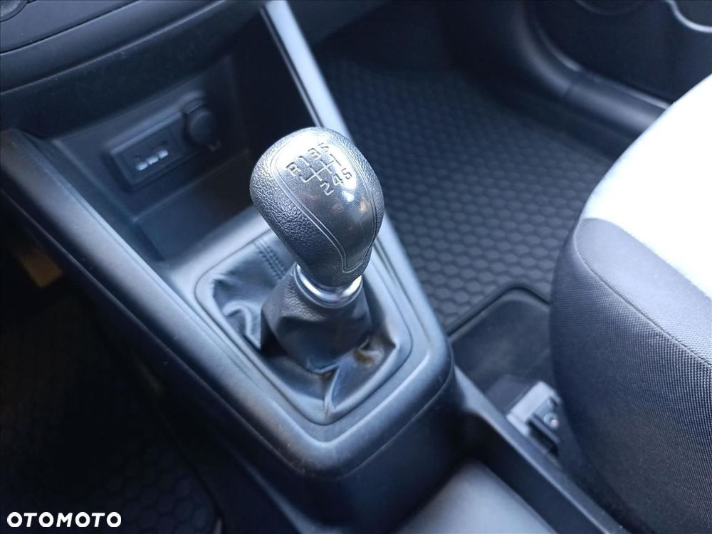 Kia Venga 1.6 M - 15