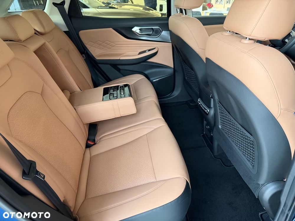 BAIC 7 1.5T Luxury DCT - 12