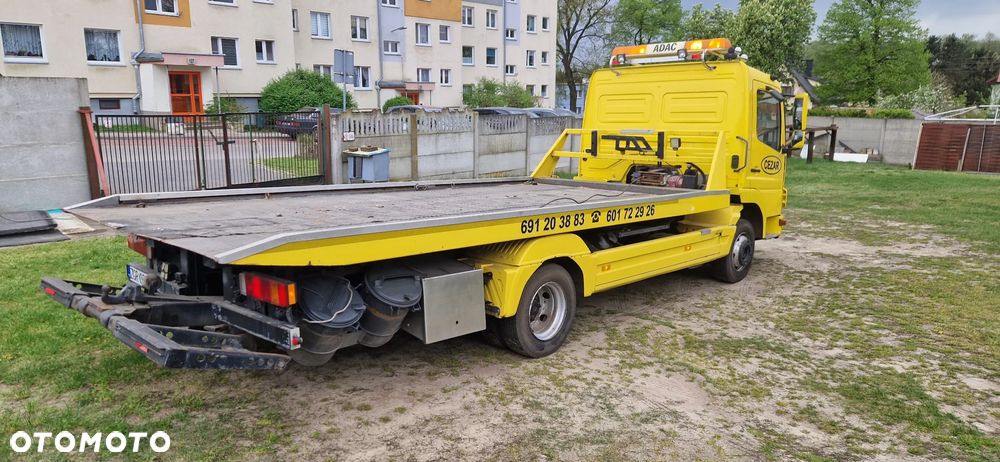 Mercedes-Benz 817 - 4