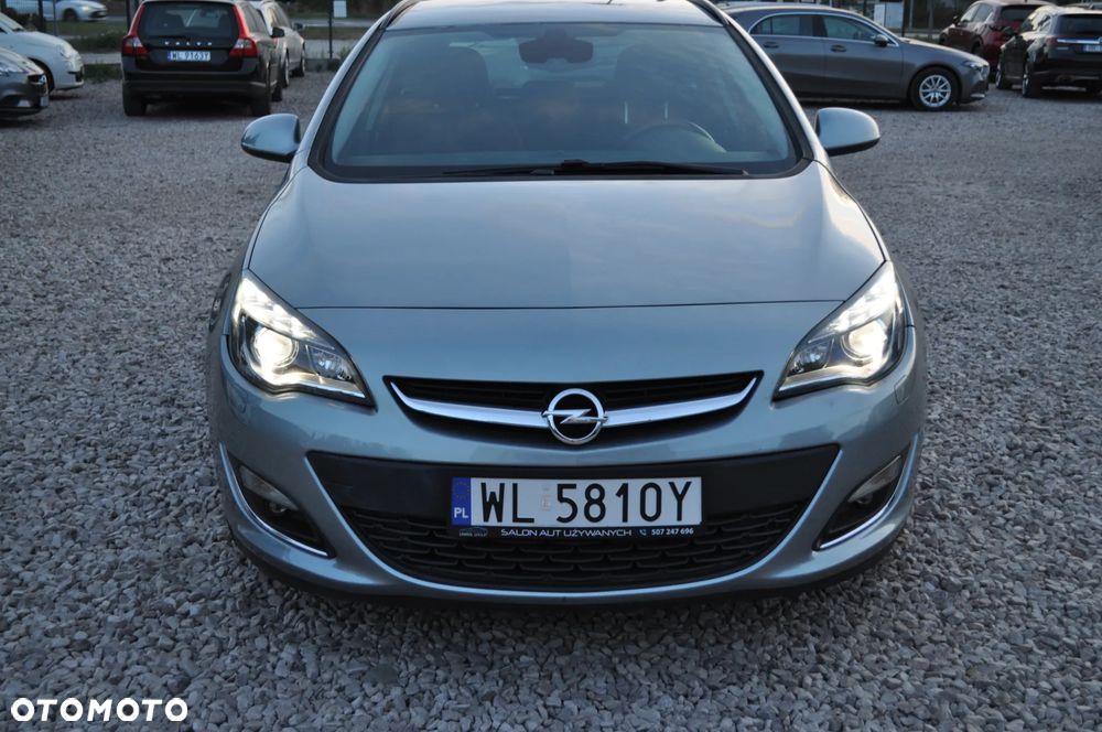 Opel Astra 1.4 Turbo Design Edition - 32