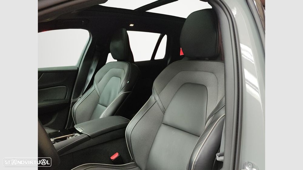 Volvo V60 2.0 T6 AWD TE Plus Dark - 9