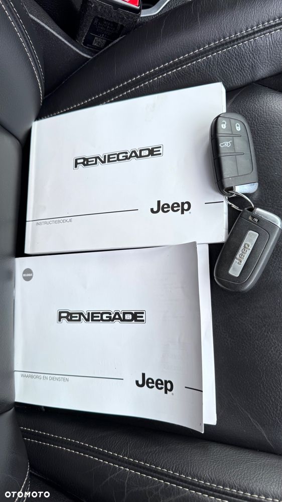 Jeep Renegade 1.4 MultiAir DSG Business Line - 37