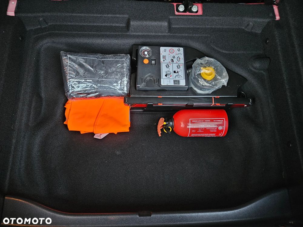 Mercedes-Benz Klasa A 180 (BlueEFFICIENCY) Urban - 16