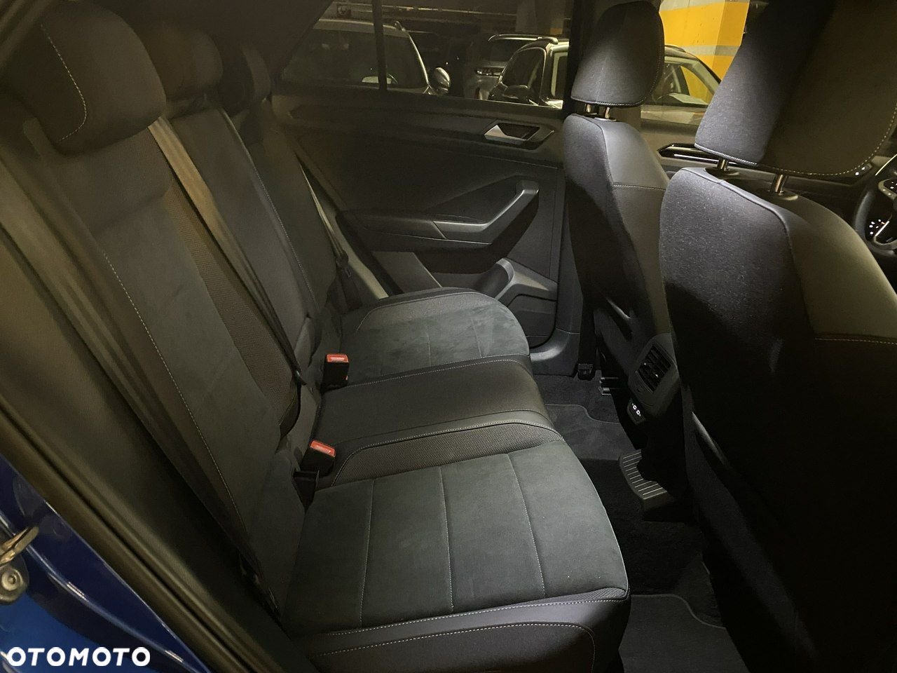 Volkswagen T-Roc - 13