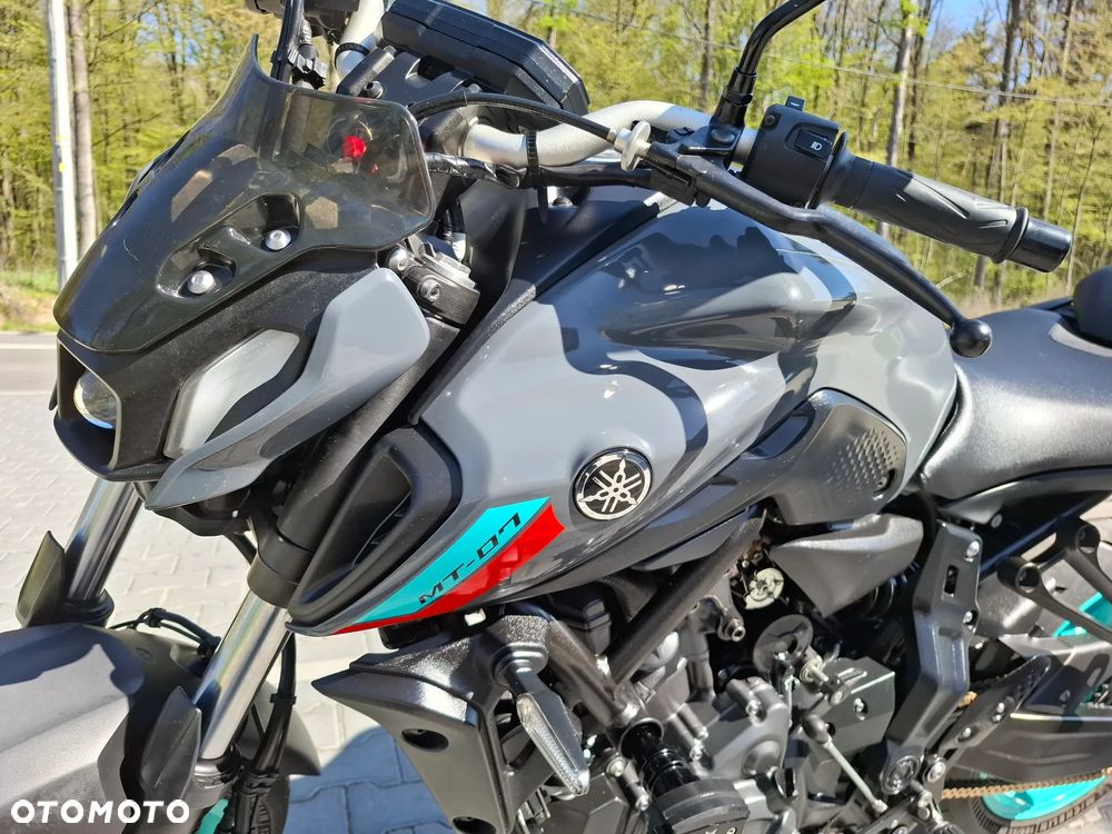 Yamaha MT - 24