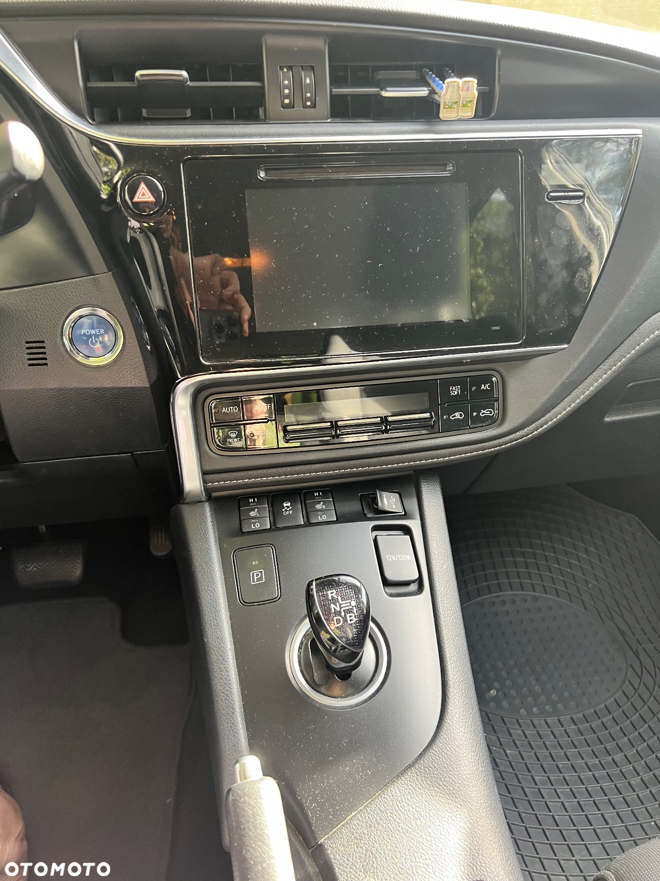 Toyota Auris 1.8 HSD Luna - 8