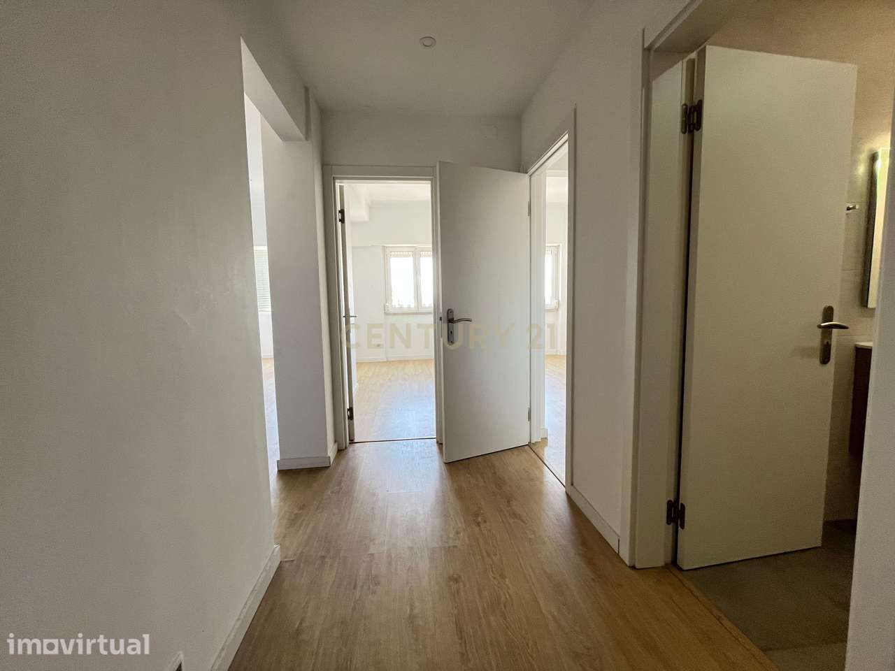 Apartamento T2 em Sacavém, Loures - Oportunidade Única! - Grande imagem: 5/14