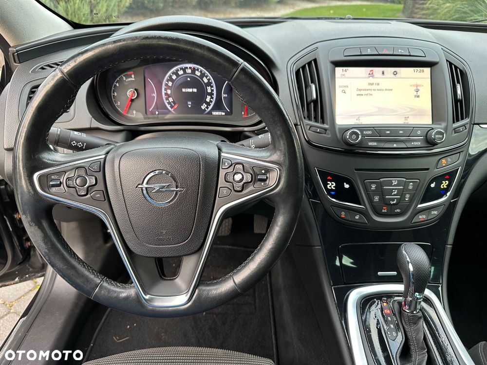 Opel Insignia - 16