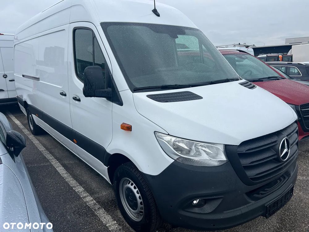 Mercedes-Benz Sprinter - 3