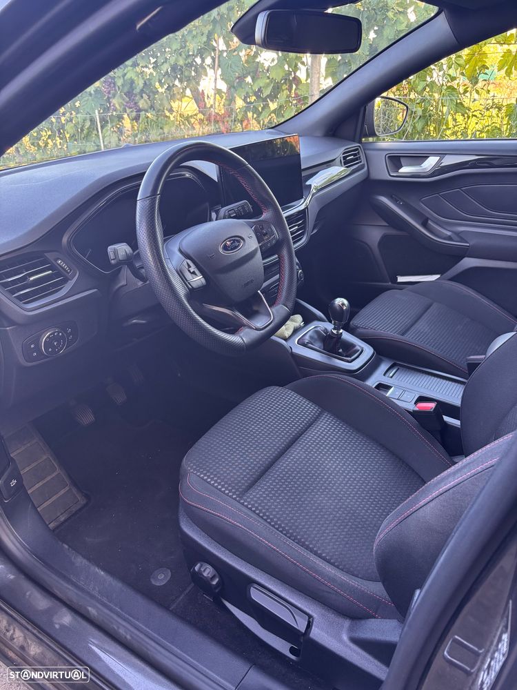 Ford Focus 1.0 EcoBoost MHEV ST-Line - 6