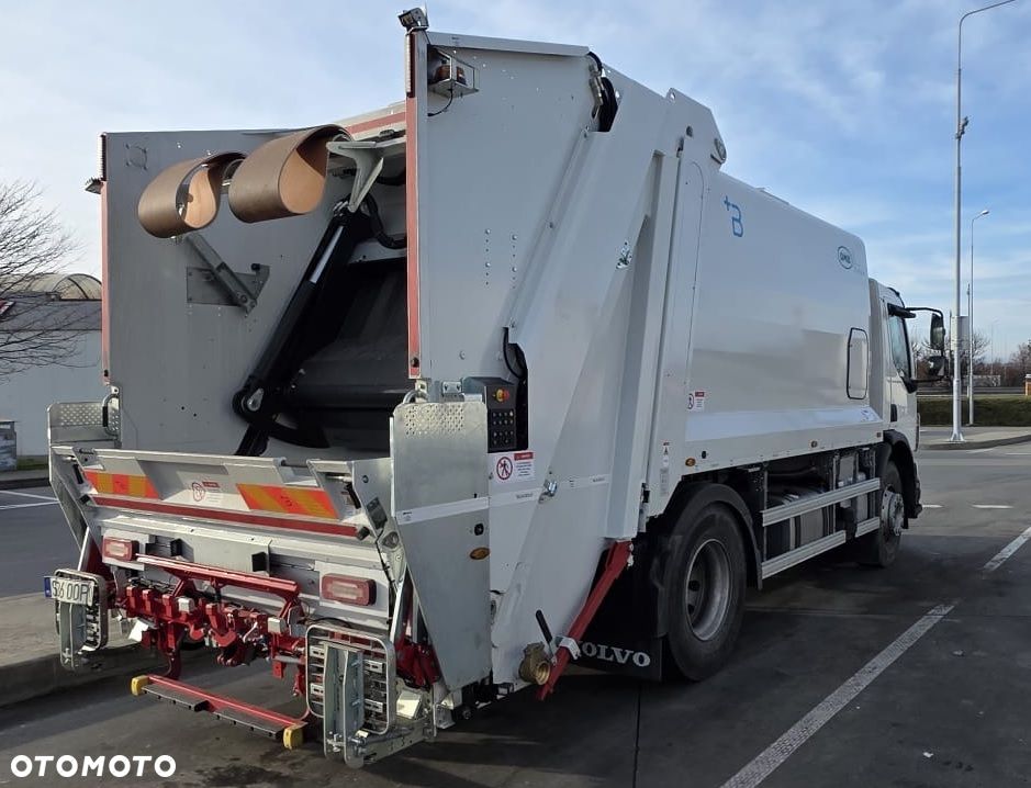Volvo FE 320 4x2 śmieciarka 16m3 - 4