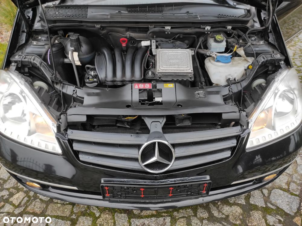 Mercedes-Benz Klasa A 180 BlueEFFICIENCY SPORT EDITION - 23