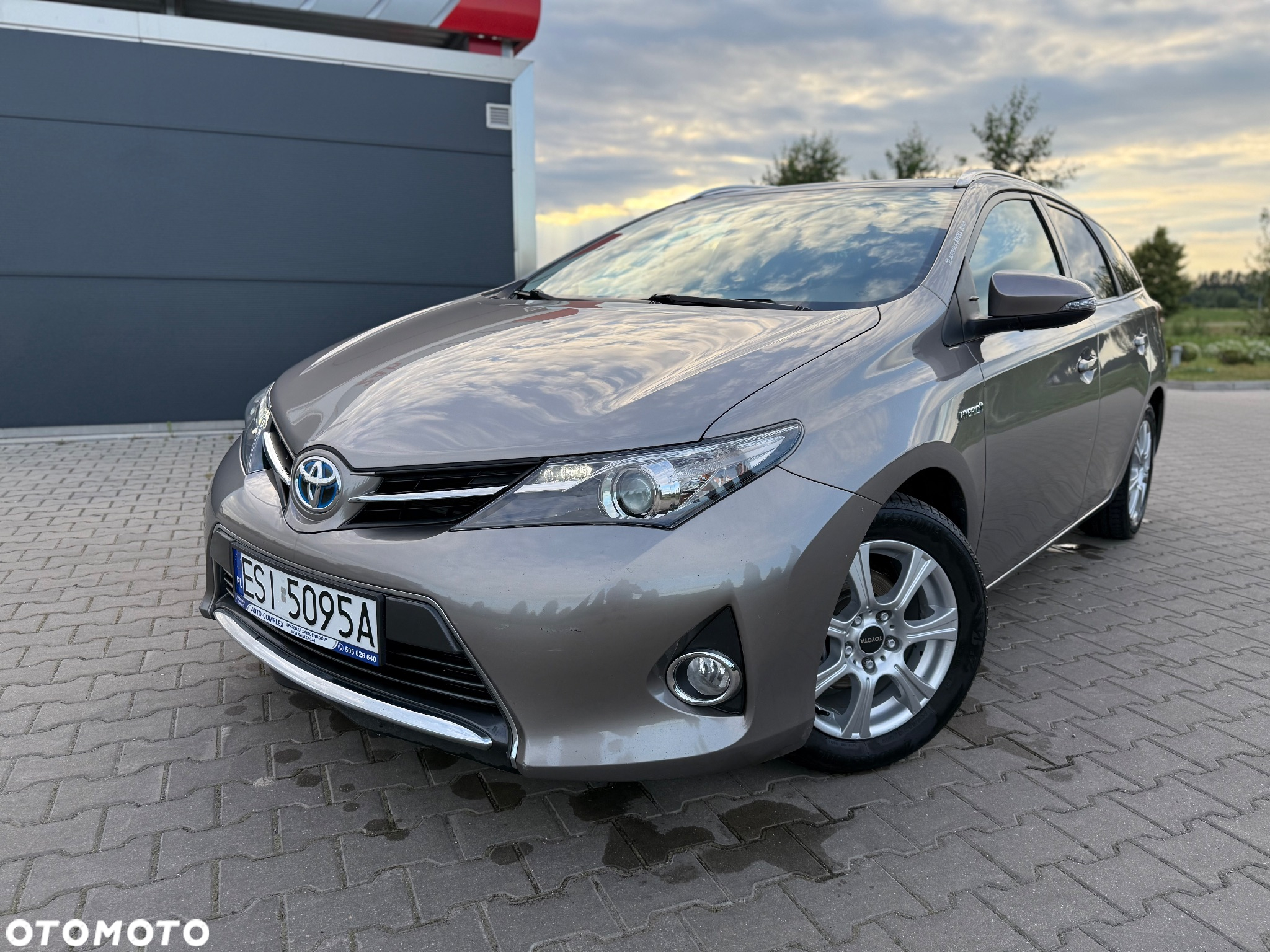 Toyota Auris 1.8 Hybrid Life - 30