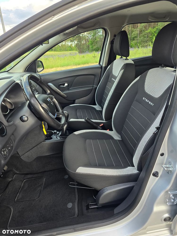 Dacia Sandero Stepway TCe 90 (S&S) Prestige - 33