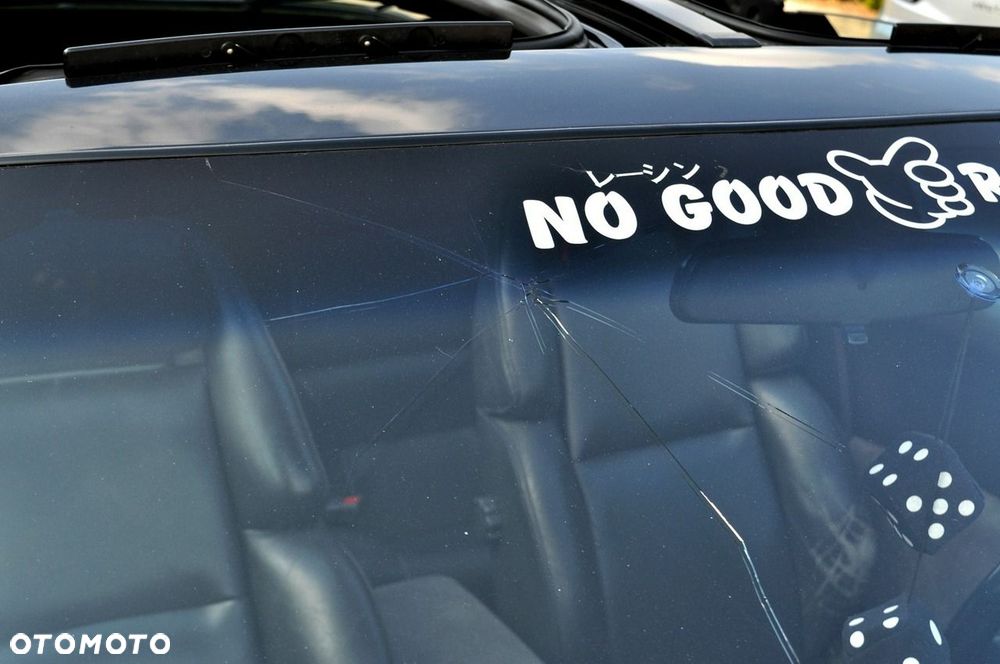 Nissan 300 ZX - 36
