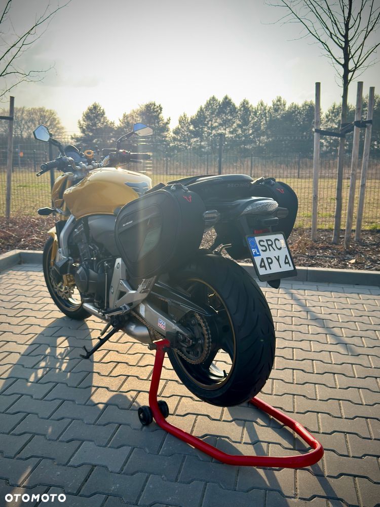 Honda Hornet - 13