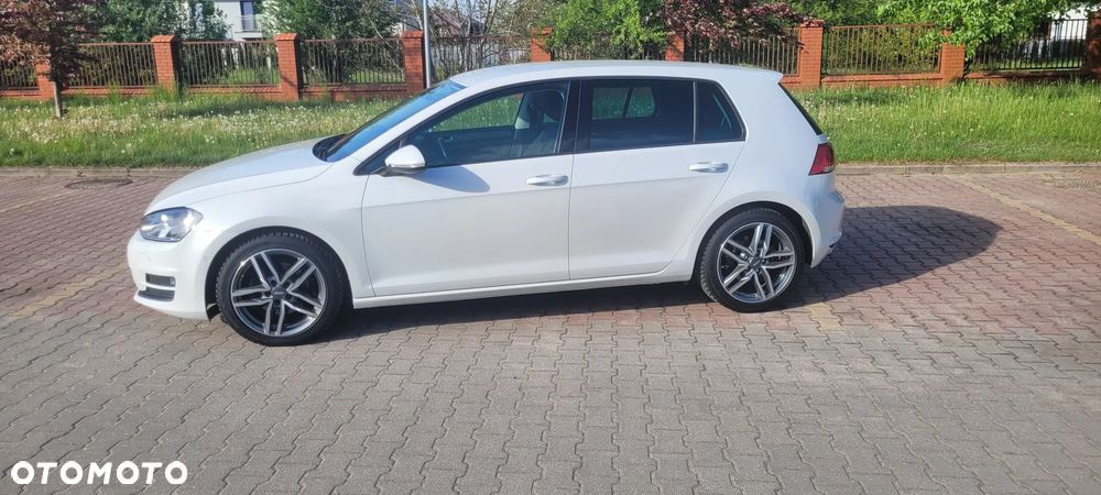 Volkswagen Golf - 5