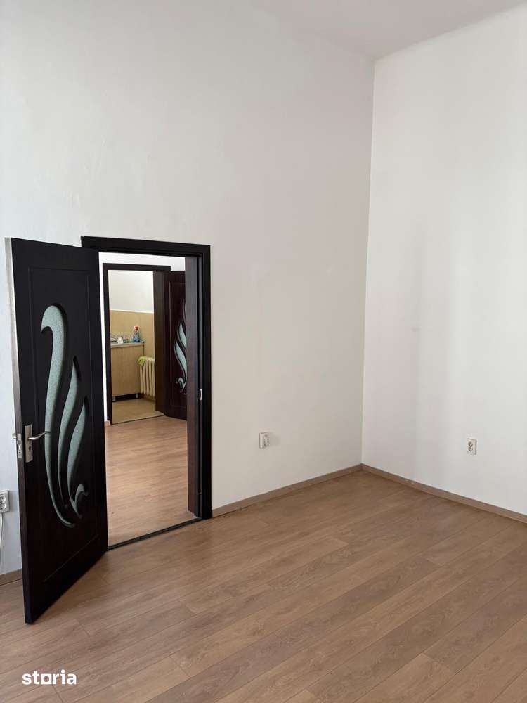 Apt versatil ultracentral 40 mp pivniță 13 mp — fotografia 3