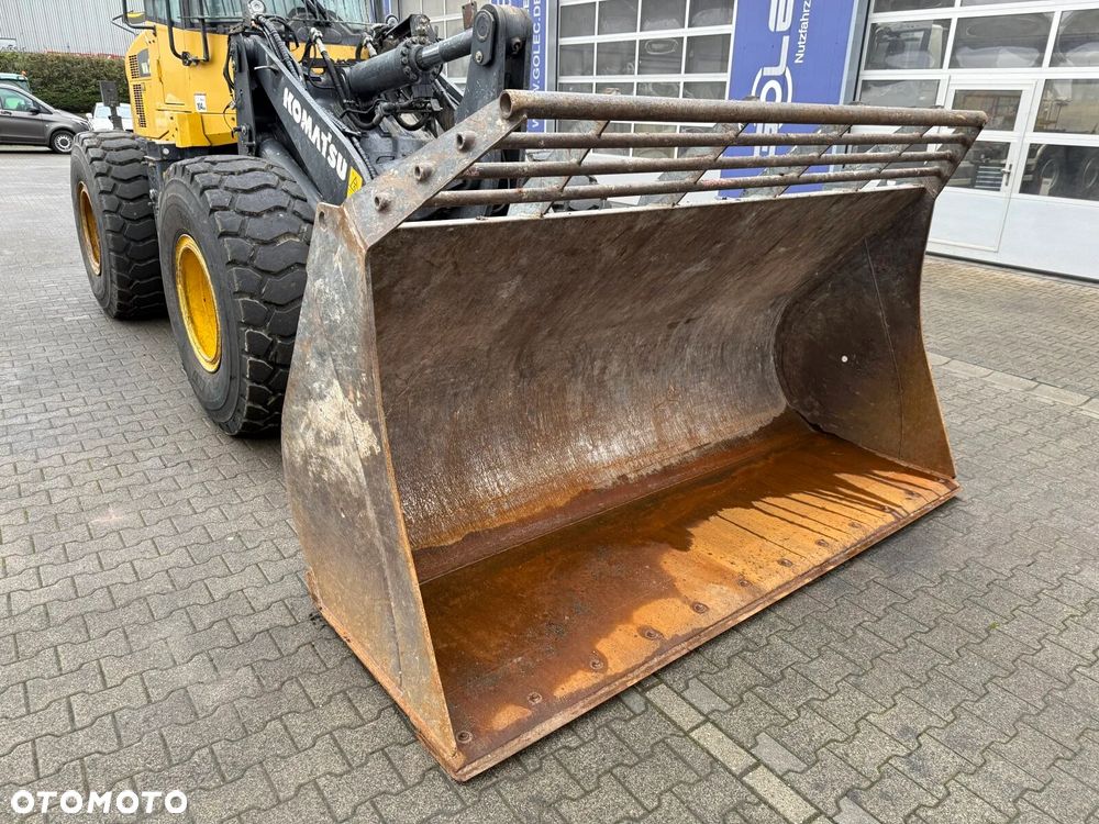 Komatsu WA 250PZ-6 - 21