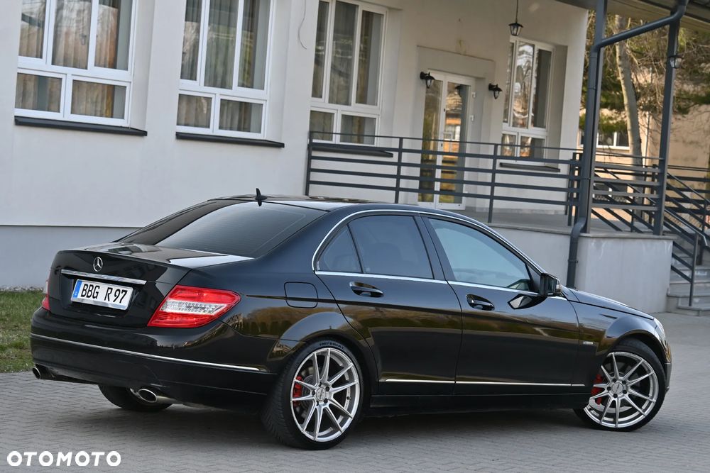 Mercedes-Benz Klasa C 350 CDI DPF 7G-TRONIC BlueEFFICIENCY Avantgarde - 15