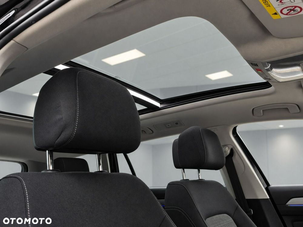 Volkswagen Passat - 31
