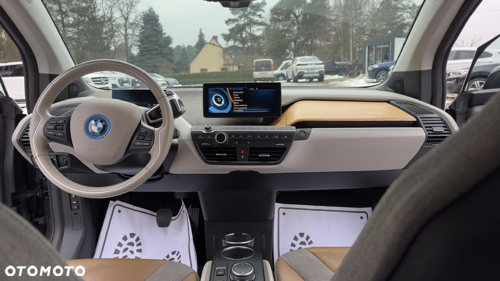 BMW i3 (60 Ah) - 28