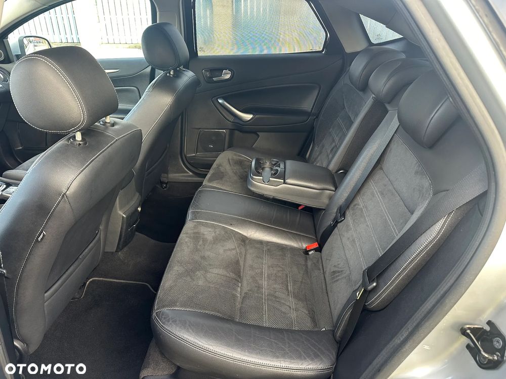 Ford Mondeo 2.0 FF Platinium X Plus (Titanium) - 30