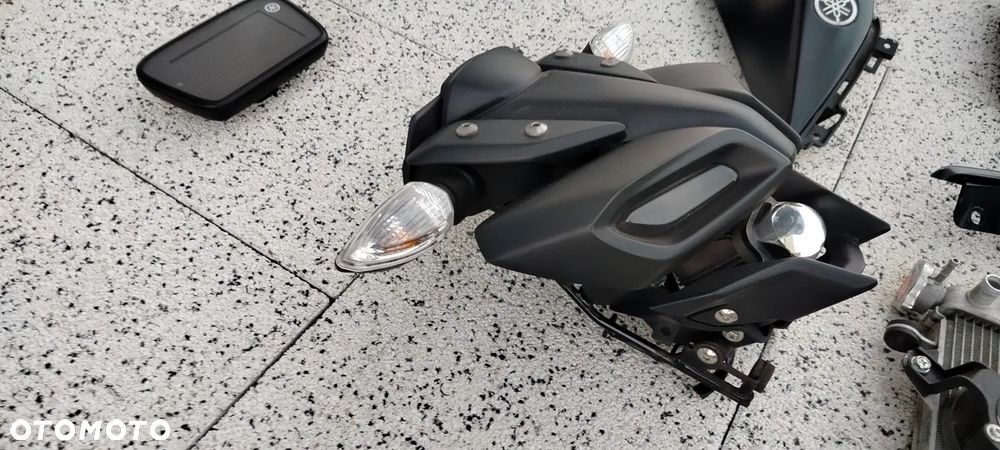 YAMAHA MT 125 MT125 2024 REFLEKTOR LAMPA CZASZA LICZNIK OWIEWKA CHŁODNICA ZEGARY LAMPA TYŁ - 13