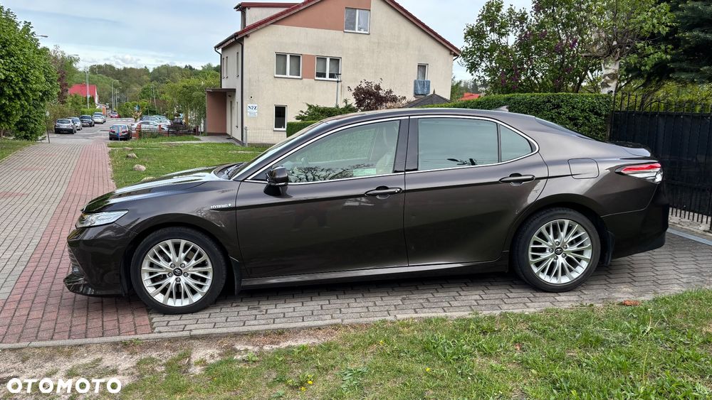 Toyota Camry 2.5 Hybrid Executive CVT - 9
