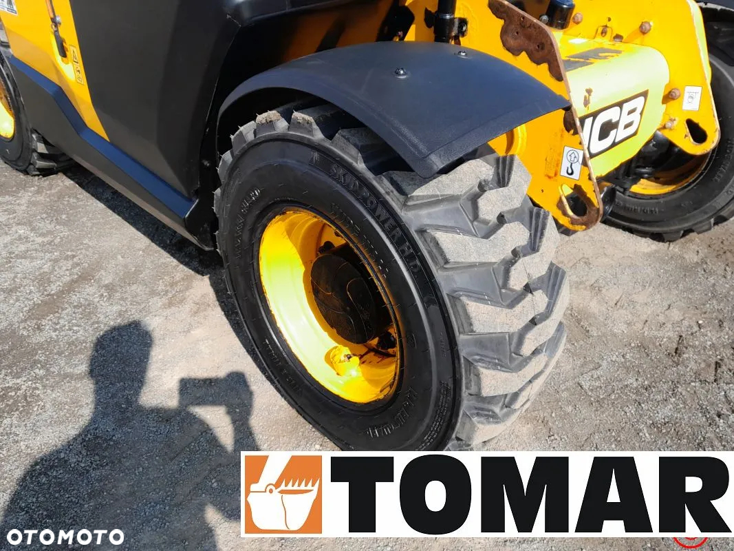 JCB 525-60 - 18