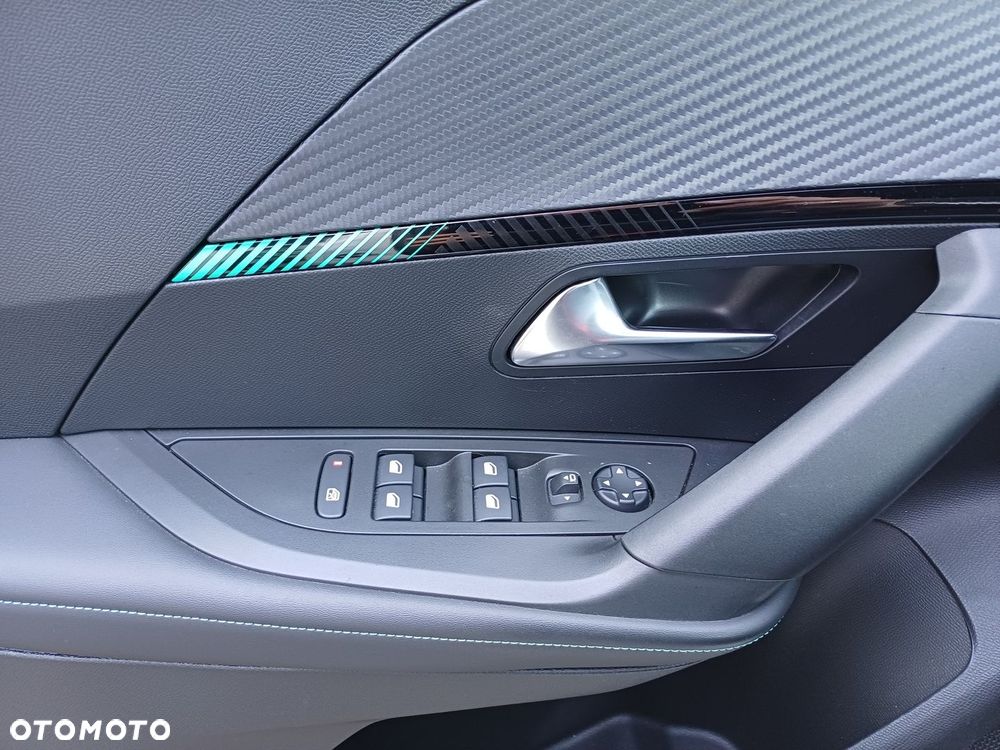 Peugeot 2008 e-2008 Allure Pack - 25