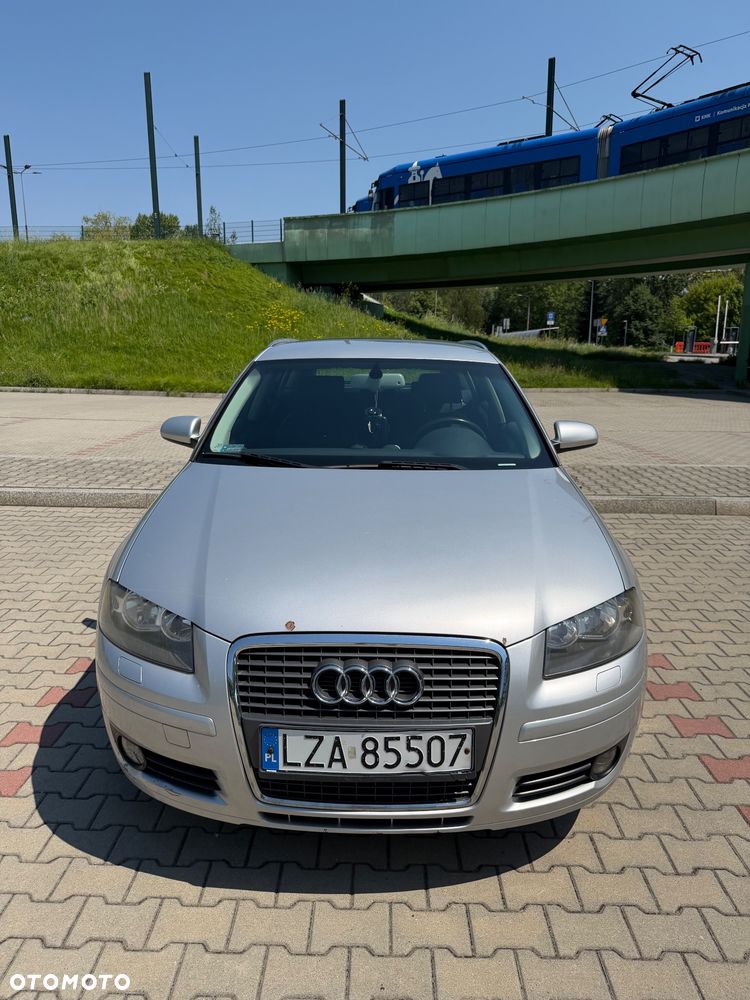 Audi A3 Sportback 2.0 TFSI Attraction - 2