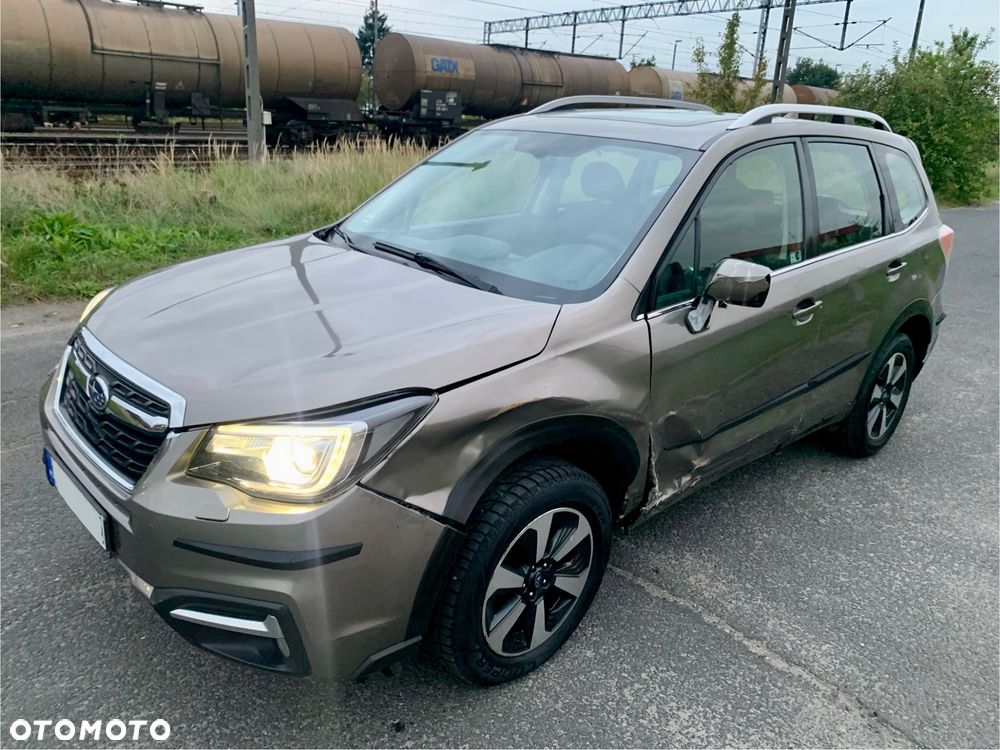 Subaru Forester 2.0i Platinum Lineartronic - 2
