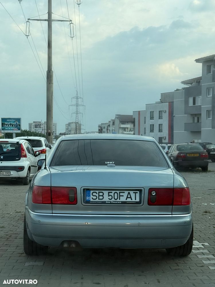 Audi A8 2.5 TDI quattro Aut - 10