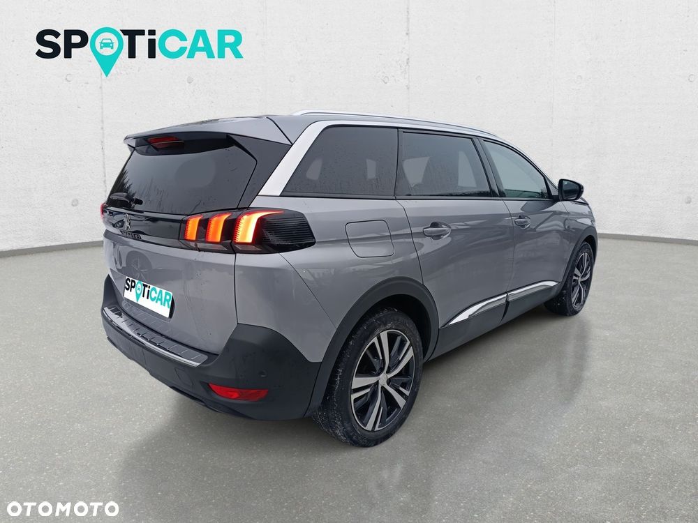 Peugeot 5008 - 3