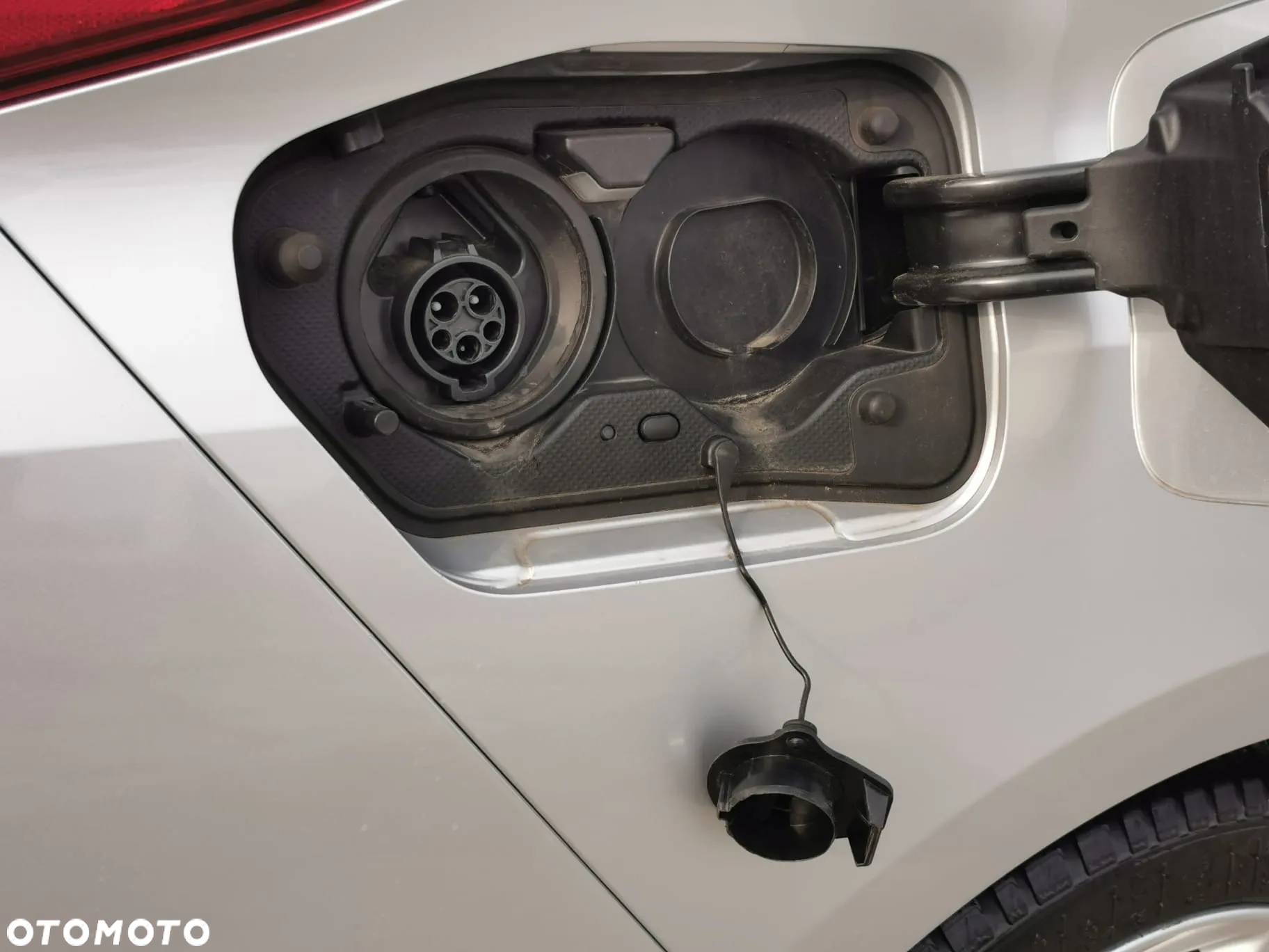 Toyota Prius Plug-in (Hybrid) Comfort - 19