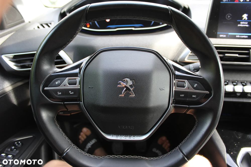 Peugeot 3008 1.2 PureTech Allure S&S - 40