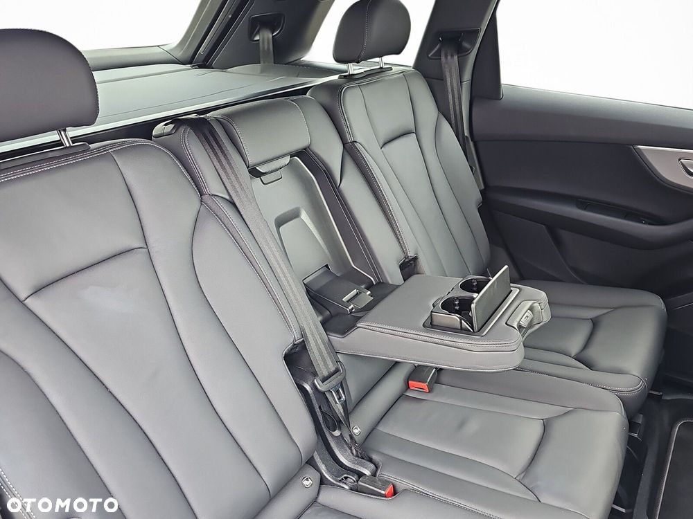 Audi Q7 - 30